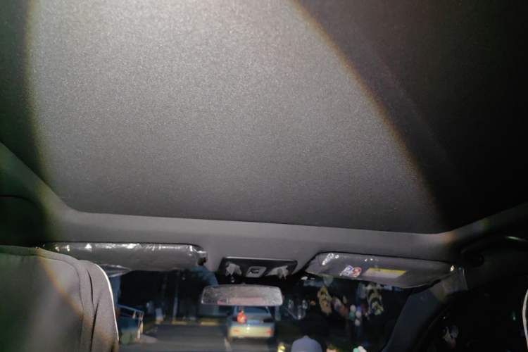 Used CHANGAN UNI-T 2020 1.5T Prestige Version Headliner