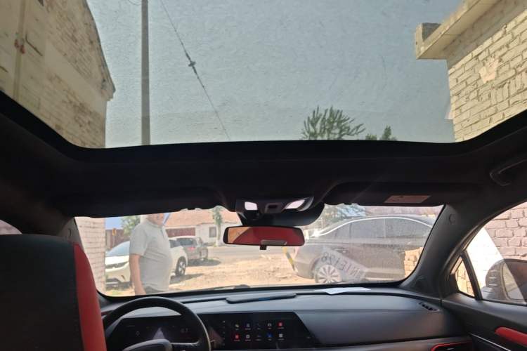 Used CHANGAN UNI-T 2020 1.5T Prestige Version Headliner