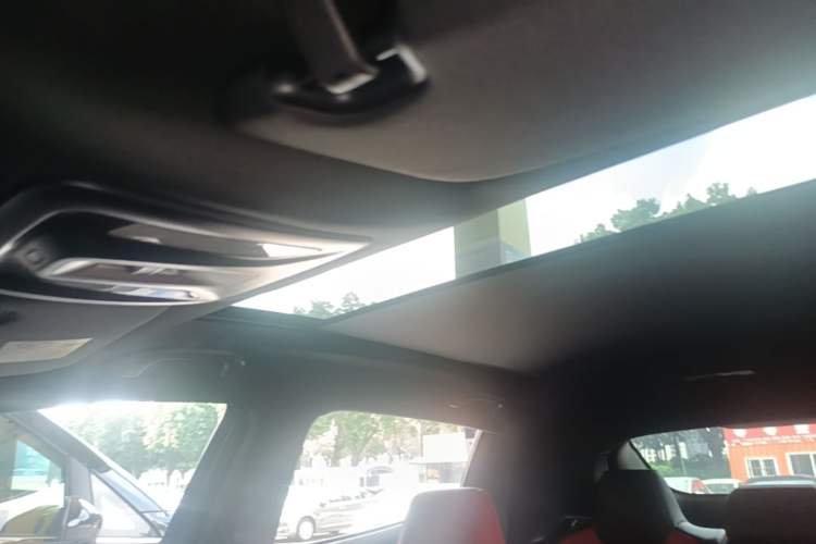Used CHANGAN UNI-T 2020 1.5T Prestige Version Headliner