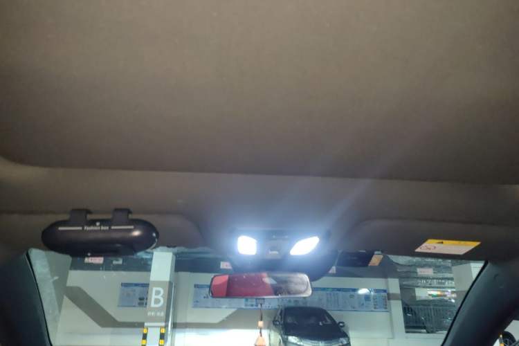 Used CHANGAN UNI-T 2020 1.5T Flagship Version Headliner