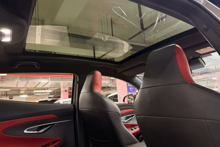 Used CHANGAN UNI-T 2020 1.5T Prestige Version Headliner