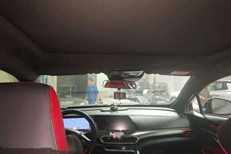 Used CHANGAN UNI-T 2020 1.5T Prestige Version Headliner