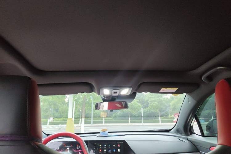 Used CHANGAN UNI-T 2020 1.5T Flagship Version Headliner