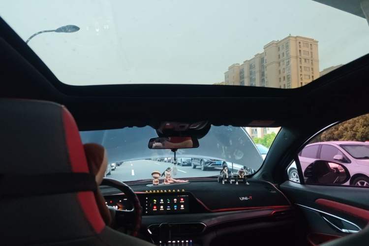 Used CHANGAN UNI-T 2020 1.5T Prestige Version Headliner