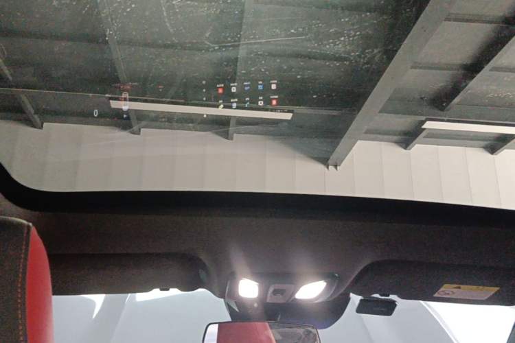 Used CHANGAN UNI-T 2020 1.5T Prestige Version Headliner