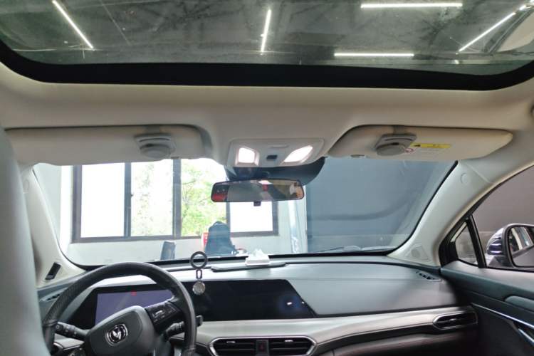 Used CHANGAN UNI-T 2020 1.5T Flagship Version Headliner