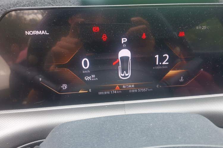 Used CHANGAN UNI-T 2020 1.5T Prestige Version Instrument Cluster