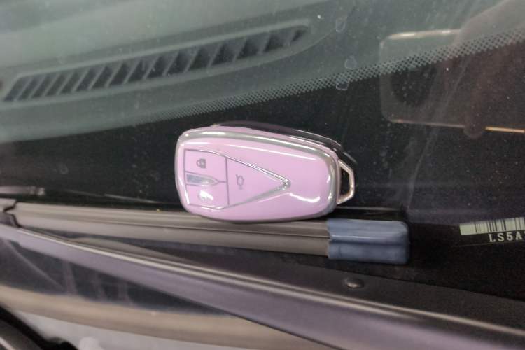 Used CHANGAN UNI-T 2020 1.5T Prestige Version Interior 1
