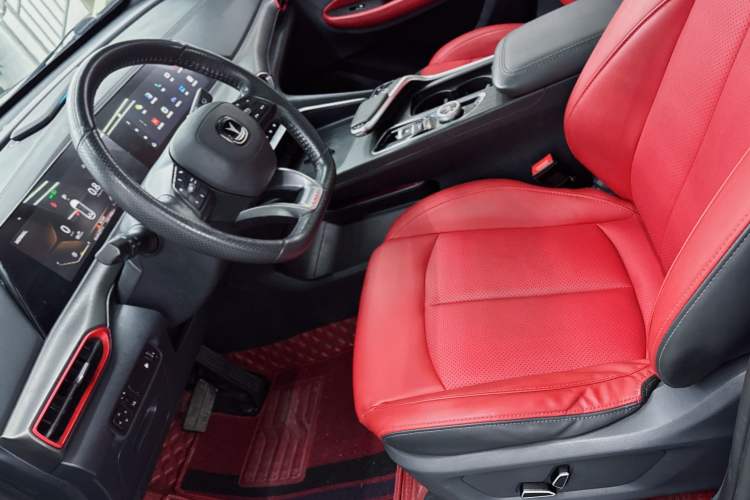 Used CHANGAN UNI-T 2020 1.5T Prestige Version Interior 1
