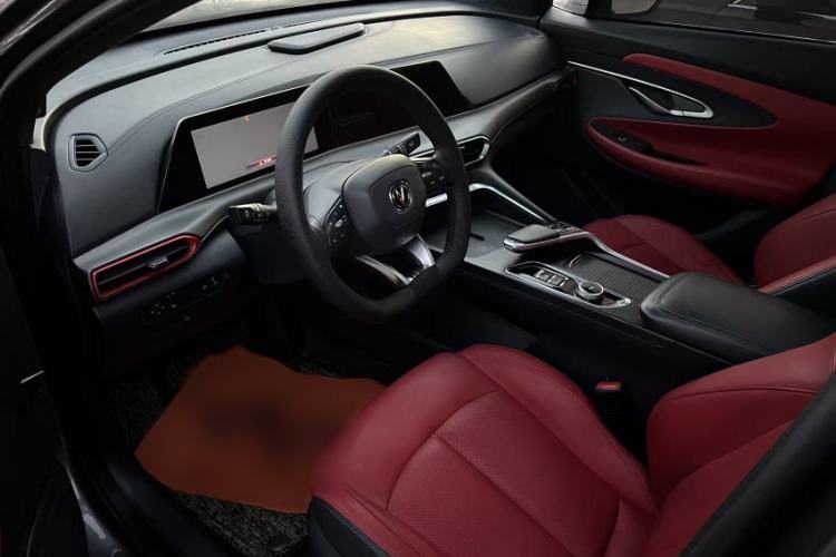 Used CHANGAN UNI-T 2020 1.5T Prestige Version Interior 1