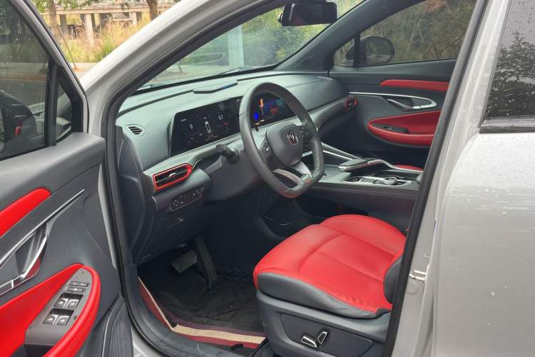 Used CHANGAN UNI-T 2020 1.5T Prestige Version Interior 1