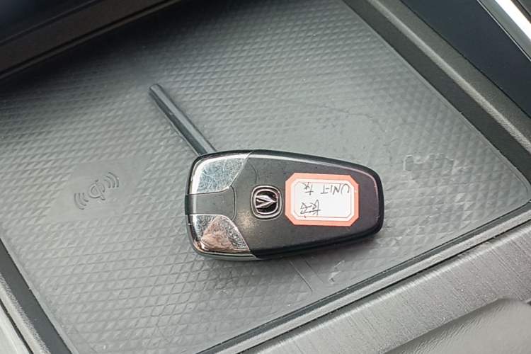 Used CHANGAN UNI-T 2020 1.5T Flagship Version Interior 1