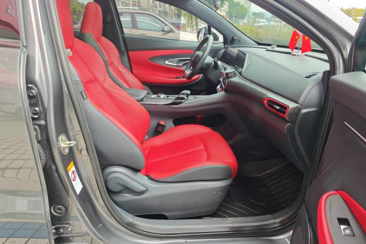 Used CHANGAN UNI-T 2020 1.5T Prestige Version Interior 2