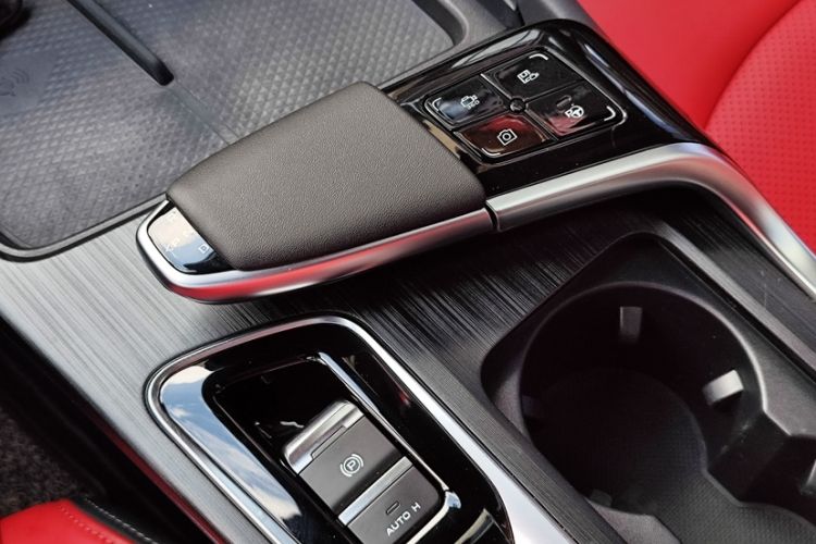 Used CHANGAN UNI-T 2020 1.5T Flagship Version Interior 2