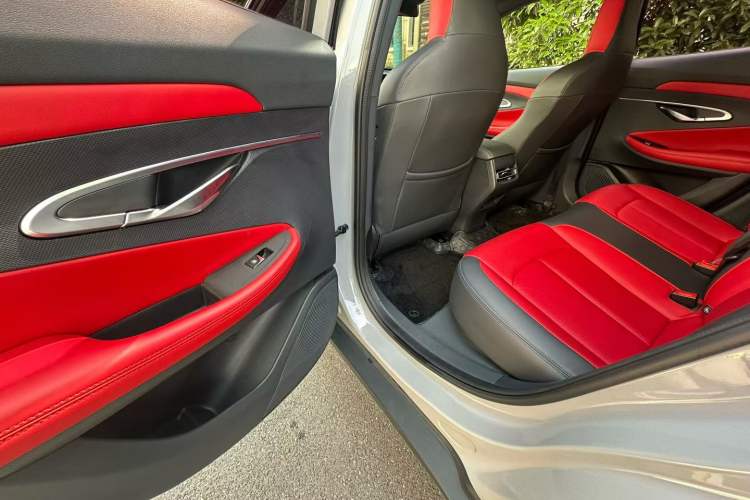 Used CHANGAN UNI-T 2020 1.5T Prestige Version Interior 3