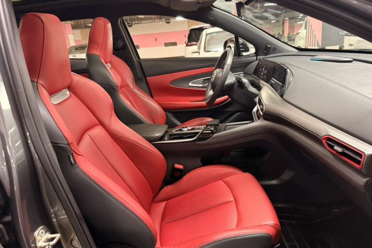 Used CHANGAN UNI-T 2020 1.5T Prestige Version Interior 3