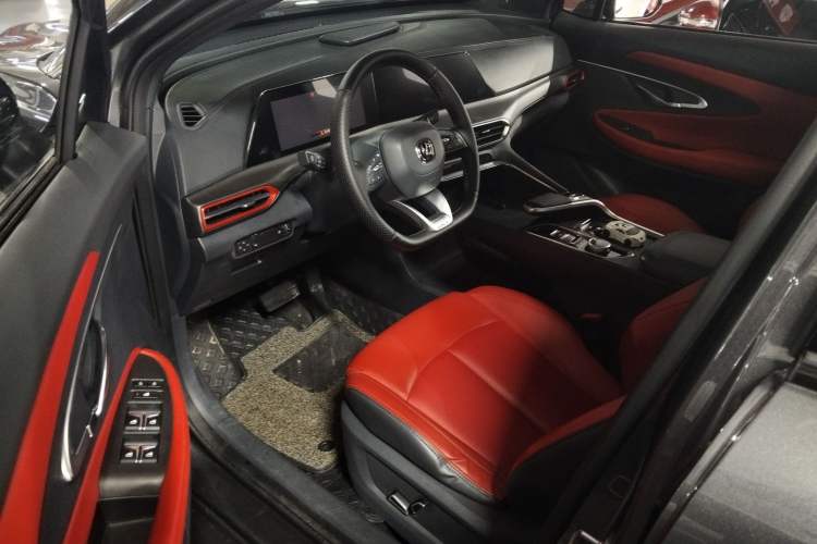 Used CHANGAN UNI-T 2020 1.5T Prestige Version Interior 3