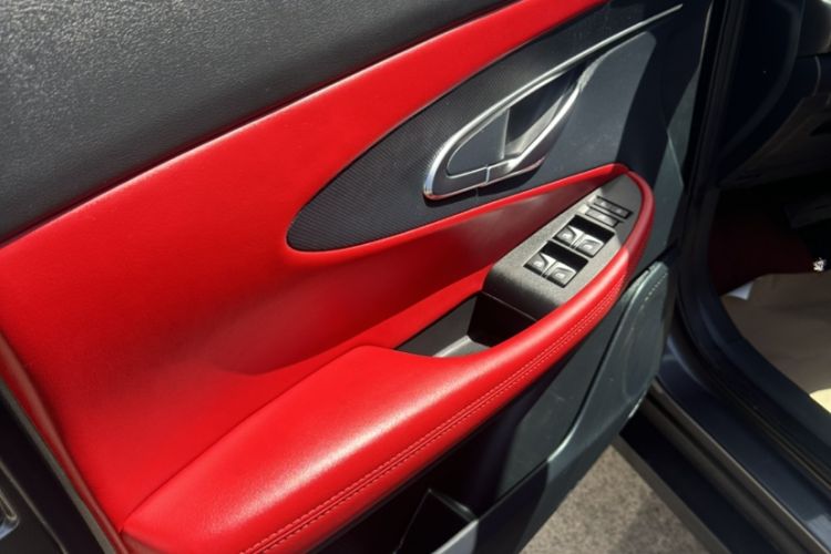 Used CHANGAN UNI-T 2020 1.5T Flagship Version Interior 4