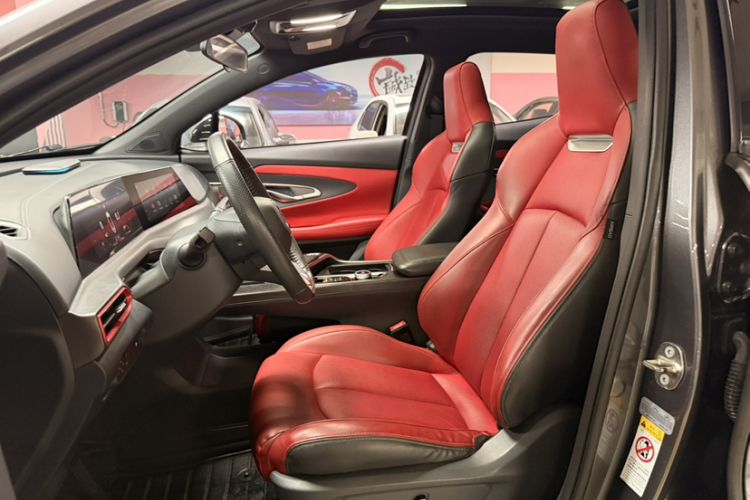 Used CHANGAN UNI-T 2020 1.5T Prestige Version Interior 4