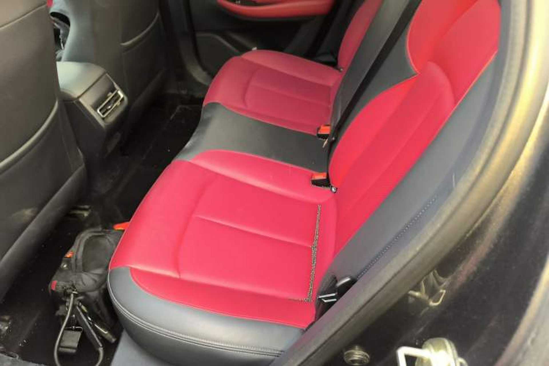 Used CHANGAN UNI-T 2020 1.5T Prestige Version Interior 4