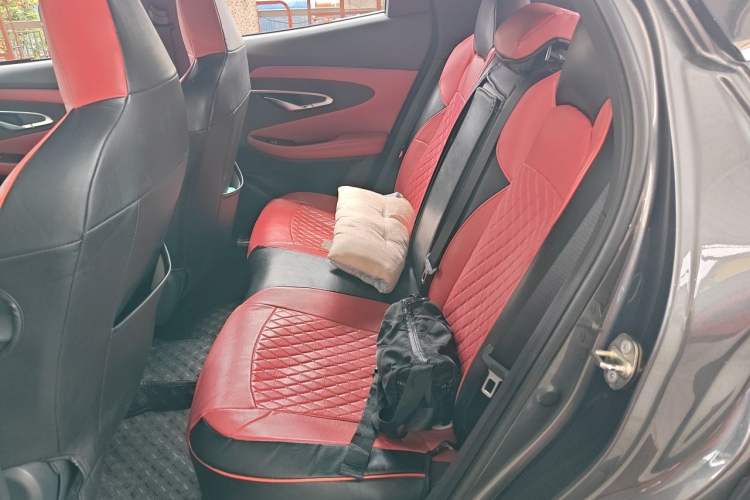Used CHANGAN UNI-T 2020 1.5T Flagship Version Interior 4