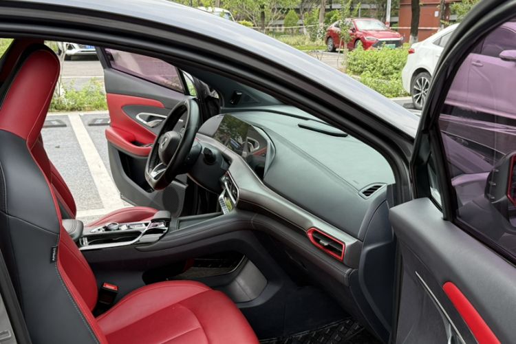 Used CHANGAN UNI-T 2020 1.5T Prestige Version Interior 5