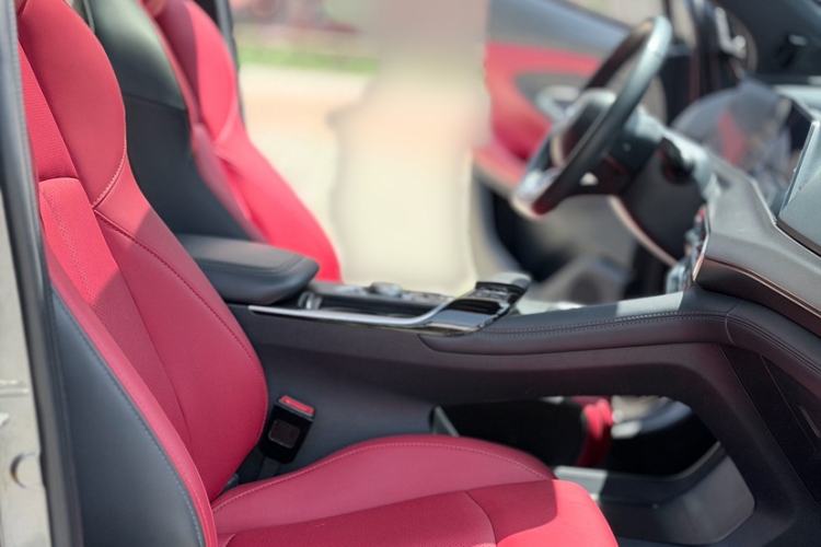 Used CHANGAN UNI-T 2020 1.5T Flagship Version Interior 6
