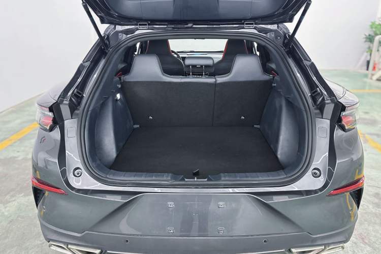 Used CHANGAN UNI-T 2020 1.5T Prestige Version Interior 7