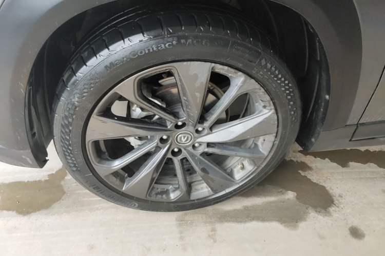Used CHANGAN UNI-T 2020 1.5T Prestige Version Left Front Wheel Hub