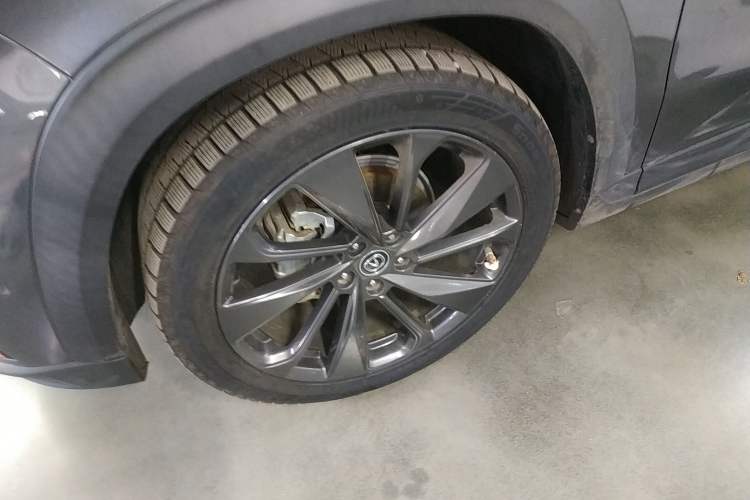 Used CHANGAN UNI-T 2020 1.5T Flagship Version Left Front Wheel Hub