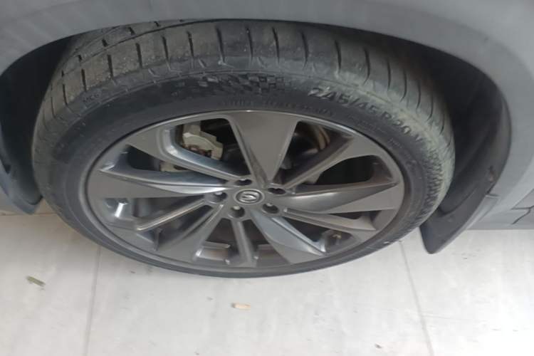 Used CHANGAN UNI-T 2020 1.5T Prestige Version Left Front Wheel Hub