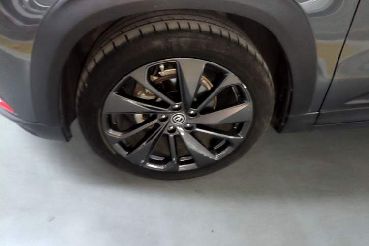 Used CHANGAN UNI-T 2020 1.5T Prestige Version Left Front Wheel Hub