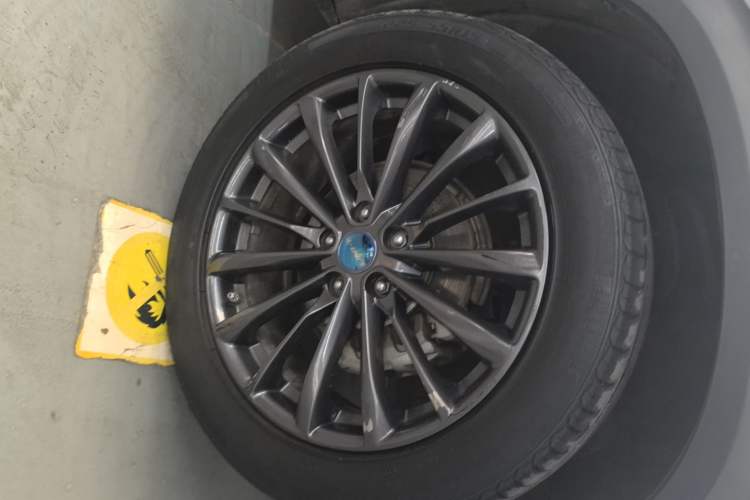 Used CHANGAN UNI-T 2020 1.5T Luxury Model Left Front Wheel Hub