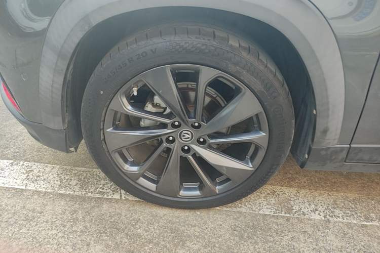 Used CHANGAN UNI-T 2020 1.5T Flagship Version Left Front Wheel Hub