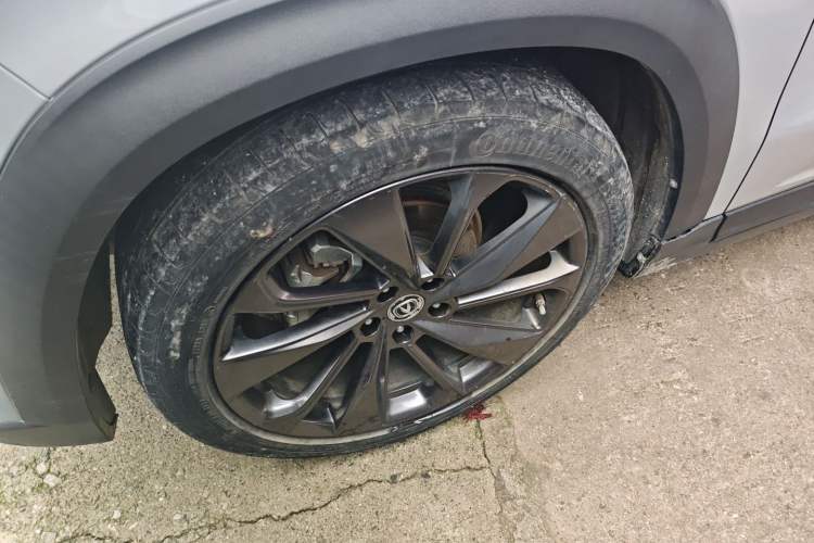 Used CHANGAN UNI-T 2020 1.5T Prestige Version Left Front Wheel Hub