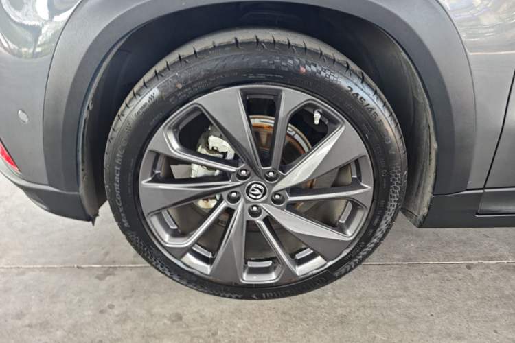 Used CHANGAN UNI-T 2020 1.5T Flagship Version Left Front Wheel Hub