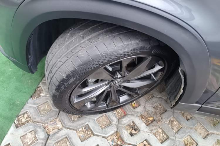 Used CHANGAN UNI-T 2020 1.5T Prestige Version Left Front Wheel Hub