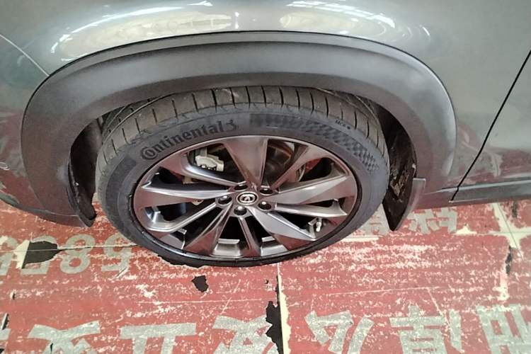 Used CHANGAN UNI-T 2020 1.5T Flagship Version Left Front Wheel Hub