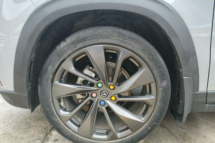 Used CHANGAN UNI-T 2020 1.5T Prestige Version Left Front Wheel Hub