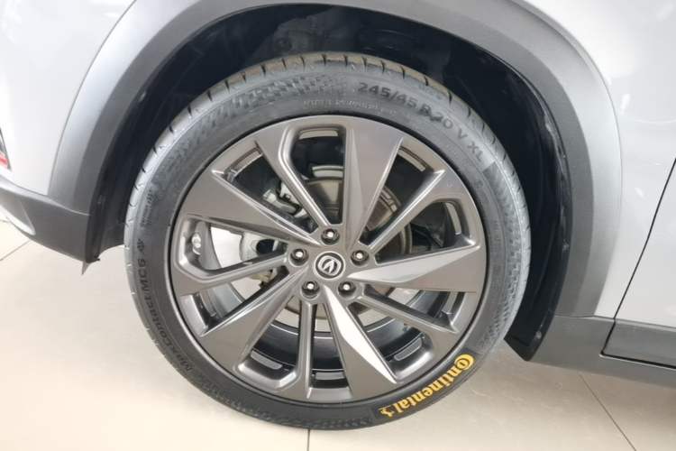 Used CHANGAN UNI-T 2020 1.5T Prestige Version Left Front Wheel Hub