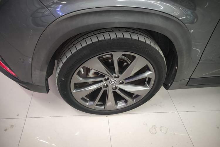 Used CHANGAN UNI-T 2020 1.5T Flagship Version Left Front Wheel Hub