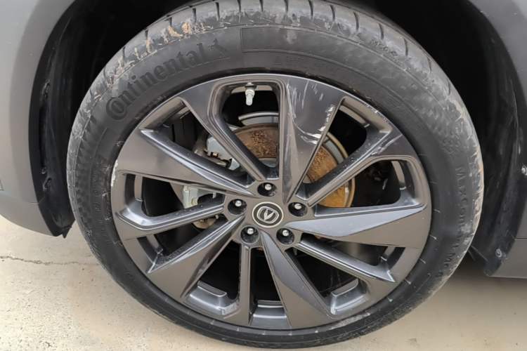 Used CHANGAN UNI-T 2020 1.5T Flagship Version Left Front Wheel Hub