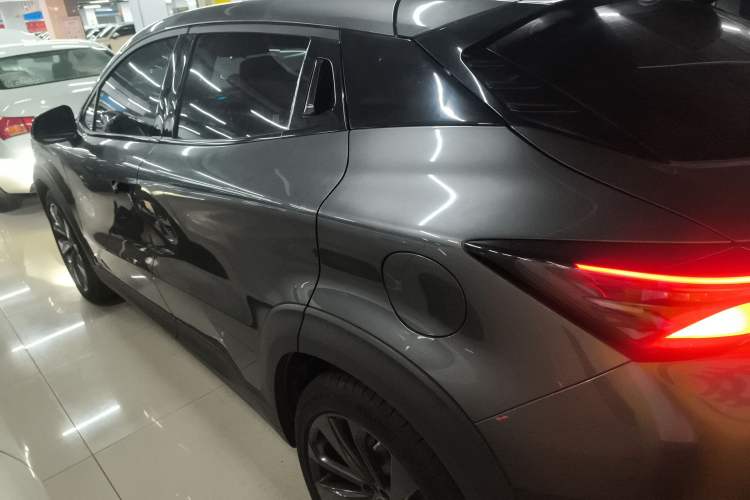 Used CHANGAN UNI-T 2020 1.5T Prestige Version Left Side