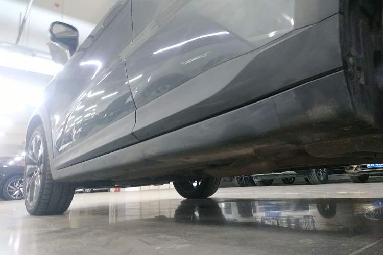 Used CHANGAN UNI-T 2020 1.5T Flagship Version Left Side Sill