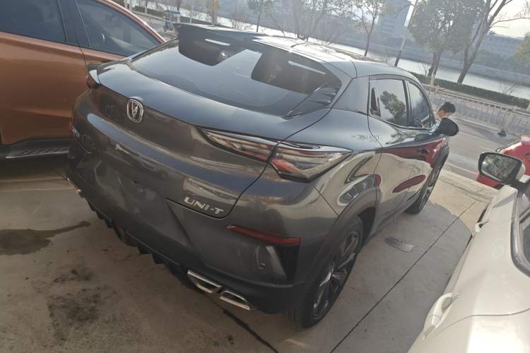 Used CHANGAN UNI-T 2020 1.5T Prestige Version Rear Right 45 Deg
