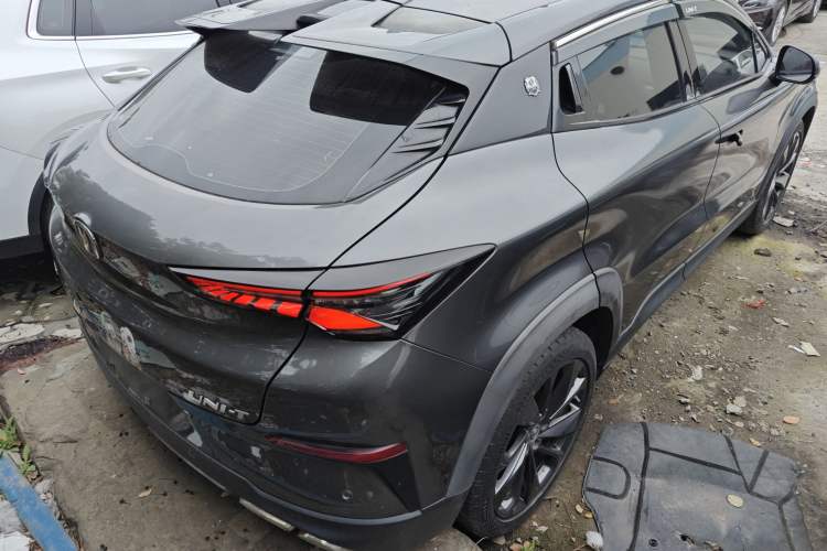 Used CHANGAN UNI-T 2020 1.5T Prestige Version Rear Right 45 Deg