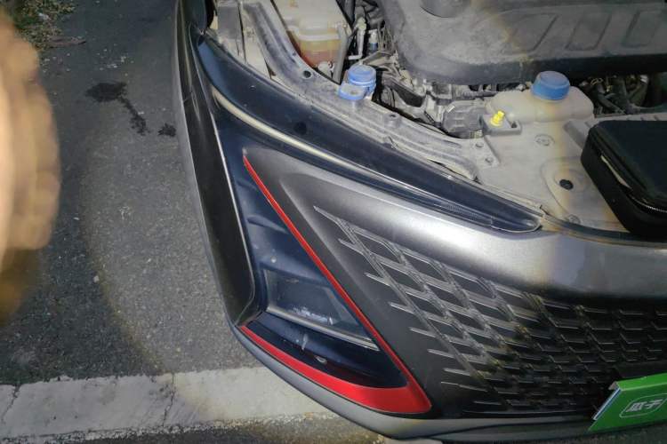 Used CHANGAN UNI-T 2020 1.5T Prestige Version Right Front Headlight