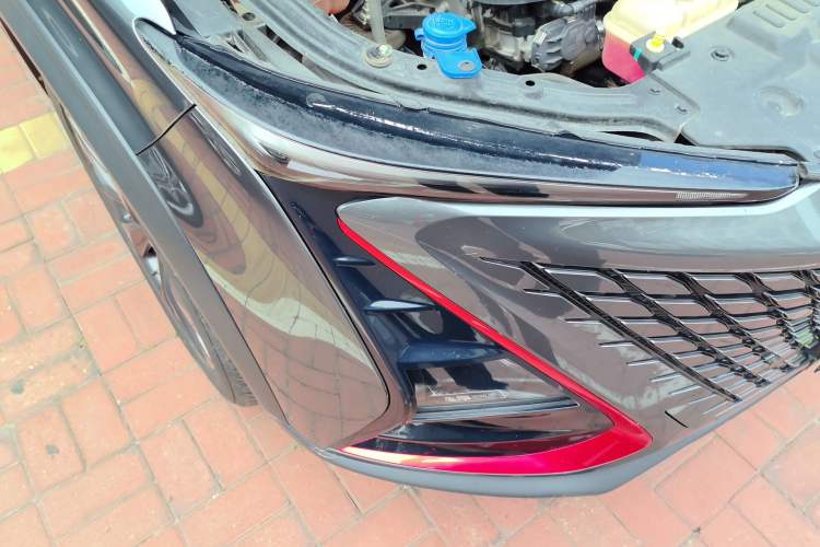 Used CHANGAN UNI-T 2020 1.5T Prestige Version Right Front Headlight
