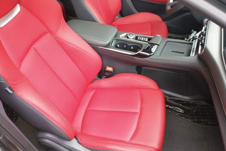 Used CHANGAN UNI-T 2020 1.5T Prestige Version Right Front Seat
