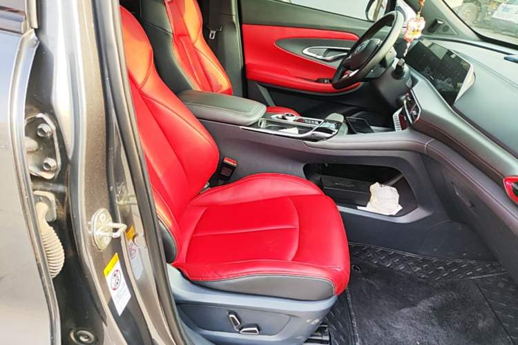 Used CHANGAN UNI-T 2020 1.5T Flagship Version Right Front Seat